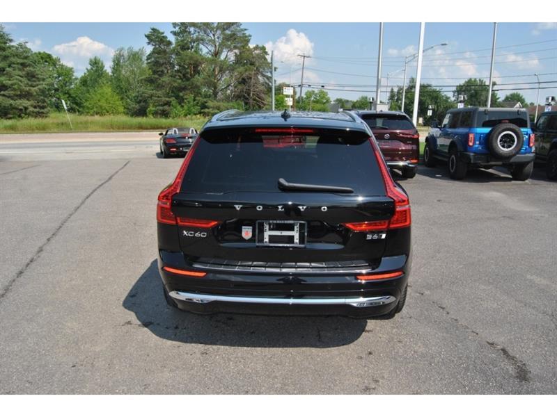 2023 Volvo XC60 - Image 4