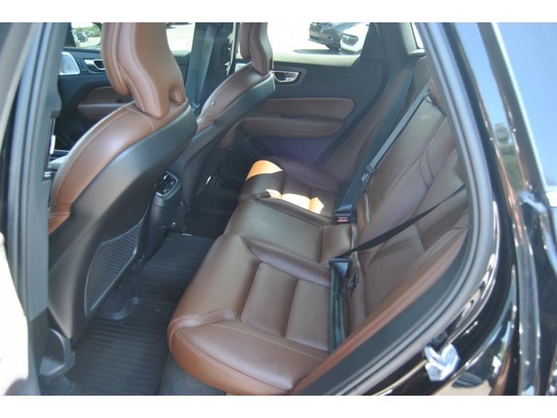 2023 Volvo XC60 - Image 10