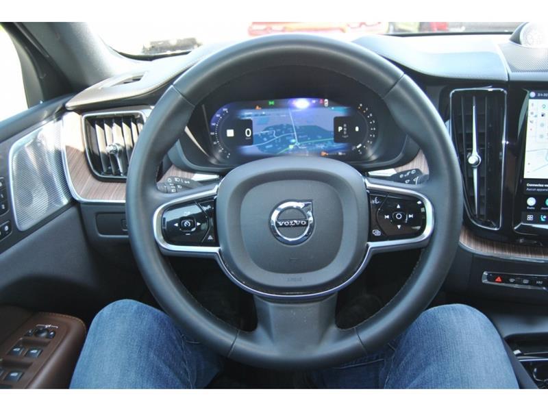 2023 Volvo XC60 - Image 14