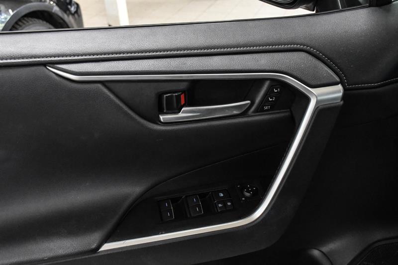 2023 Toyota RAV4 - Image 24