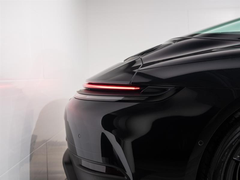 porsche 911 2025 - 12