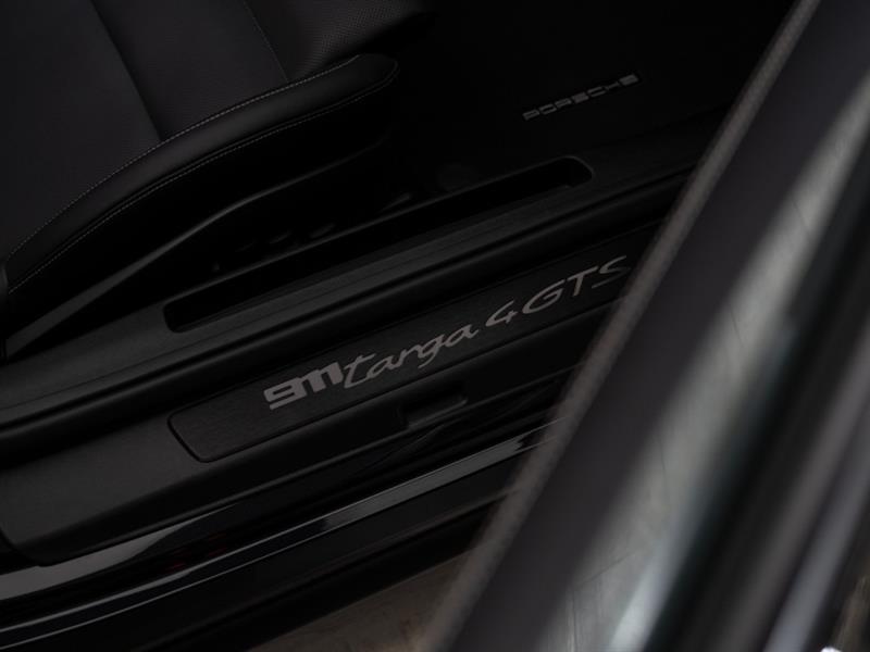 porsche 911 2025 - 16