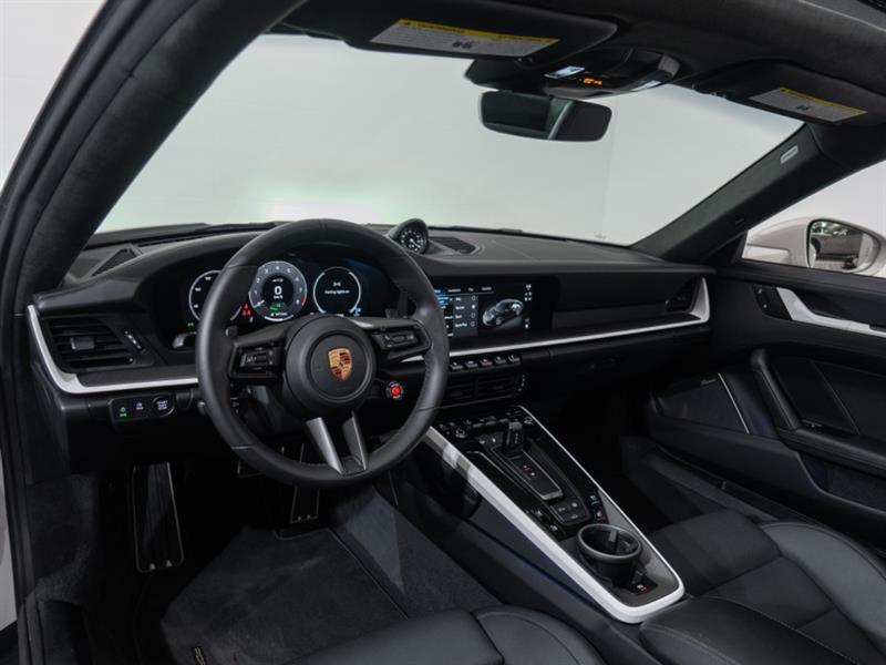porsche 911 2025 - 32