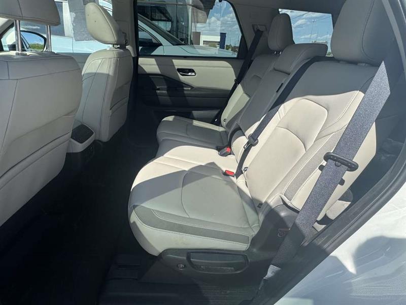 nissan Pathfinder 2023 - 8