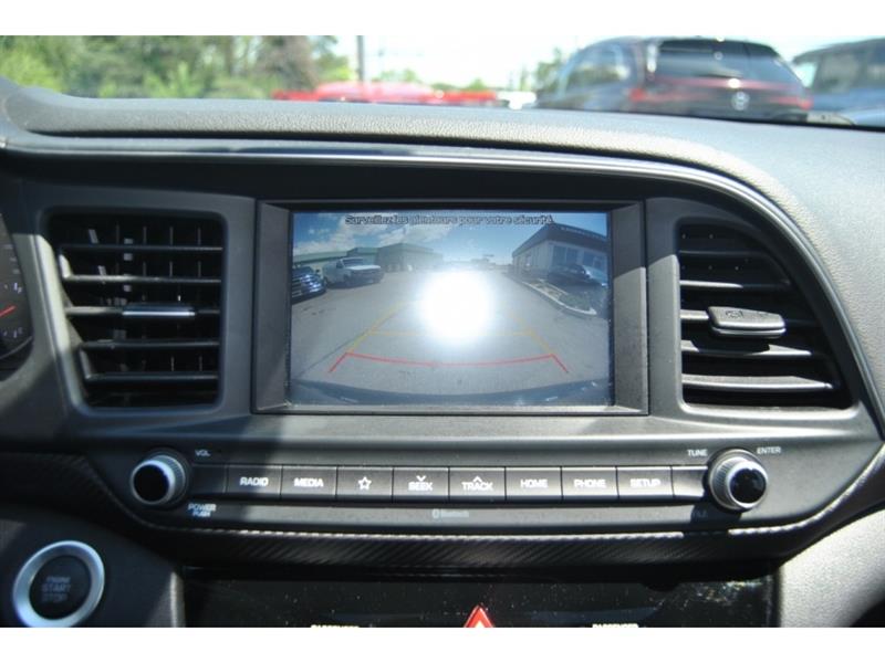 hyundai Elantra 2019 - 17