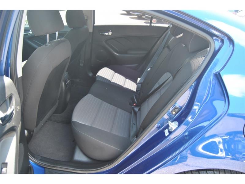 kia Forte 2018 - 10
