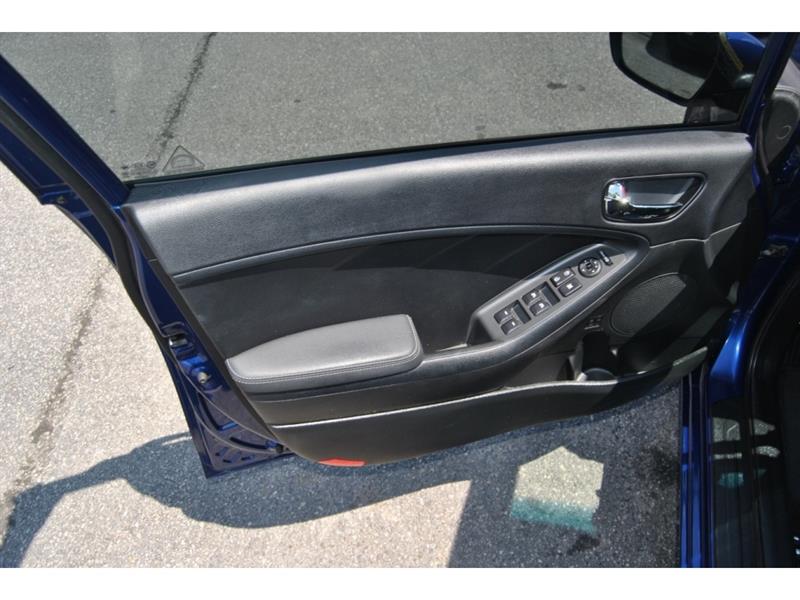 kia Forte 2018 - 11