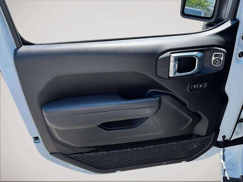 jeep Wrangler 2025 - 11
