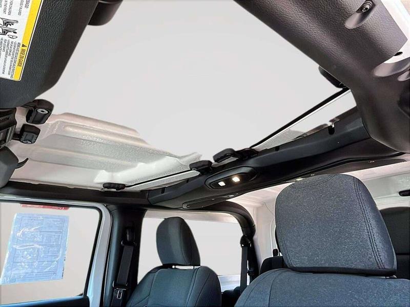 jeep Wrangler 2025 - 17