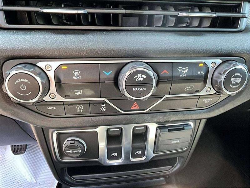 jeep Wrangler 2025 - 23