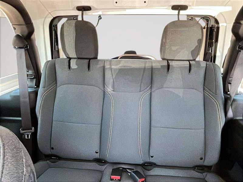 jeep Wrangler 2025 - 24