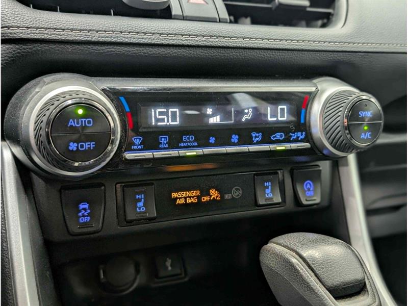 toyota RAV4 2021 - 12