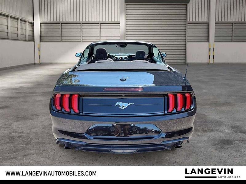 ford Mustang 2022 - 4