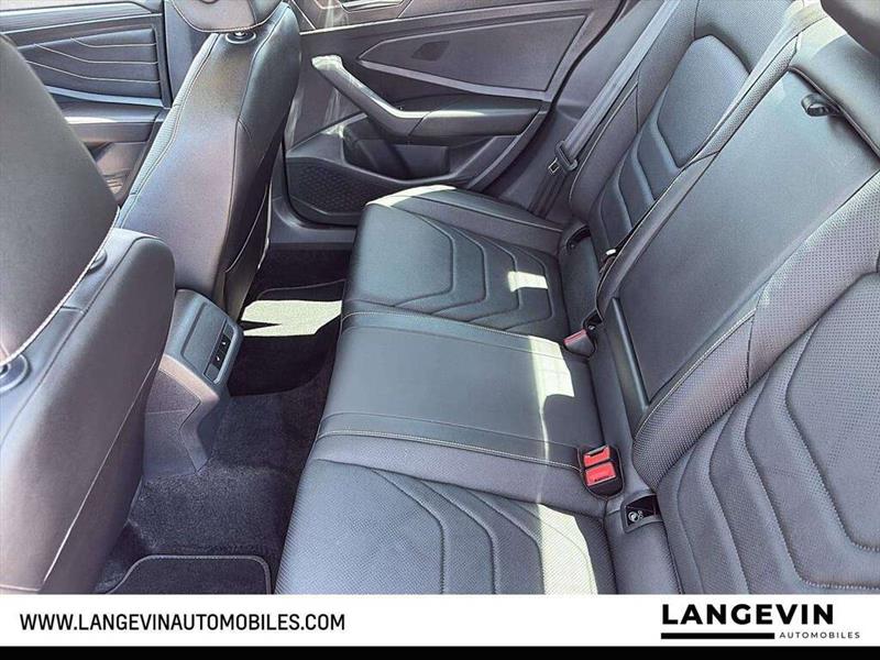 volkswagen Jetta 2022 - 9