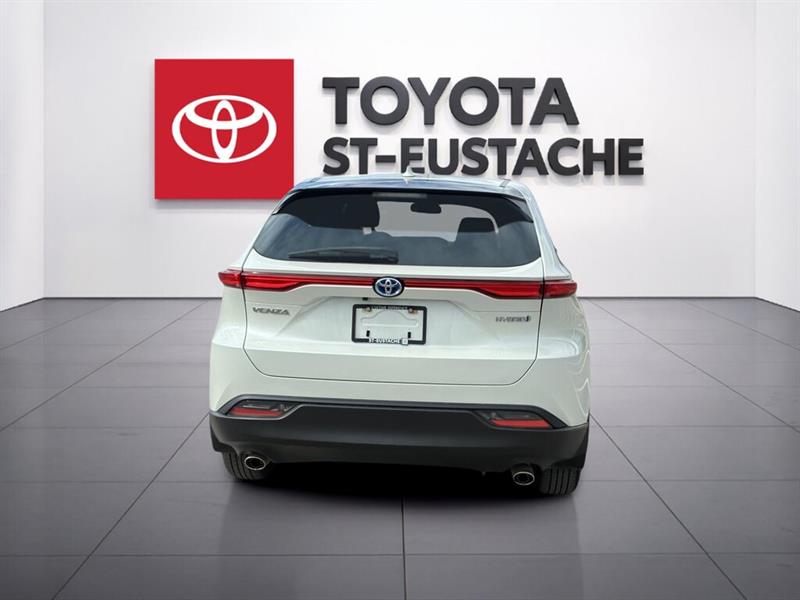 toyota Venza 2022 - 6