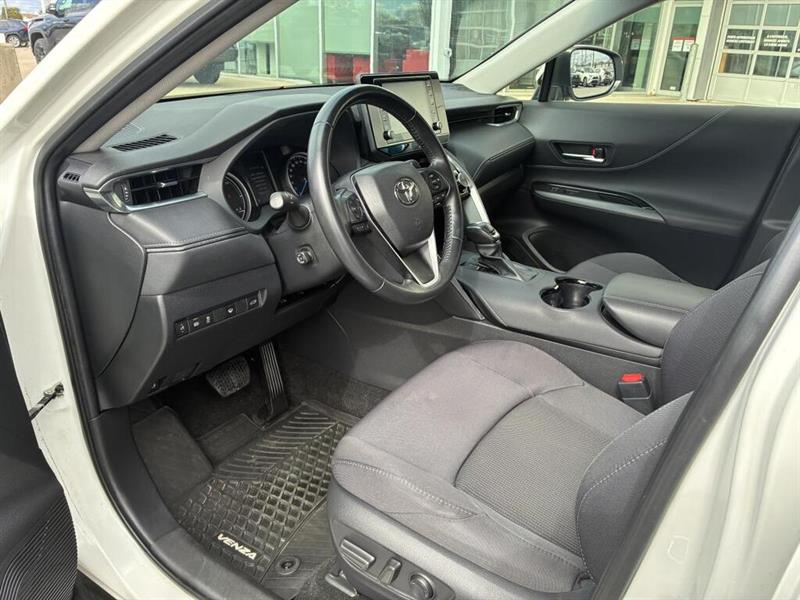 toyota Venza 2022 - 18