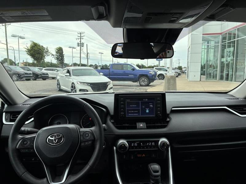 toyota RAV4 Hybrid 2022 - 16