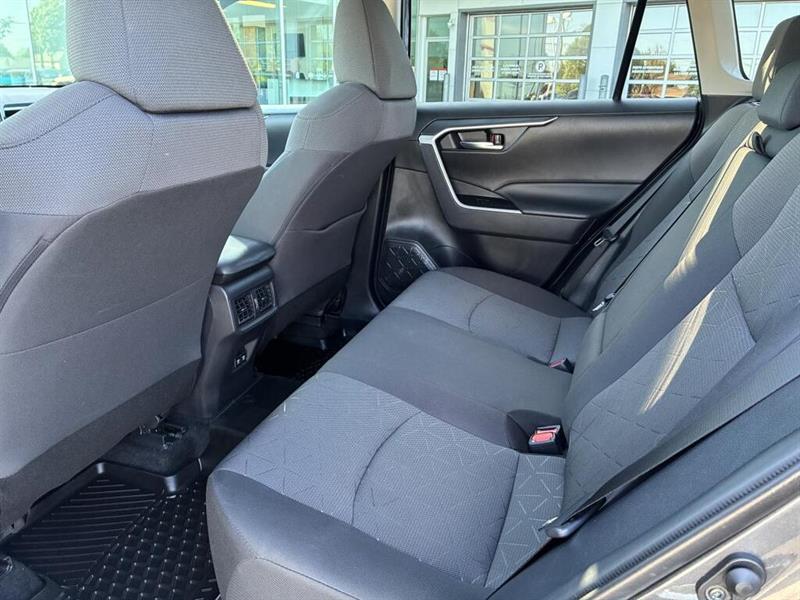 toyota RAV4 2021 - 16