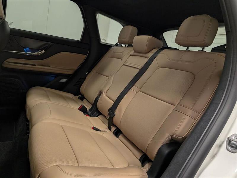 lincoln Corsair 2022 - 10