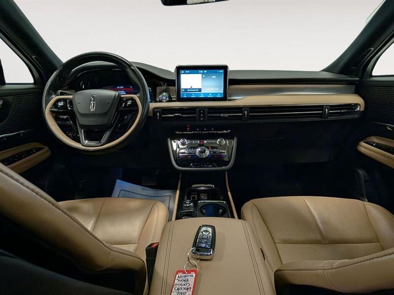 lincoln Corsair 2022 - 11