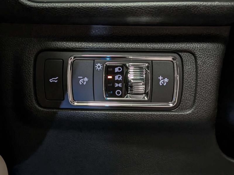 lincoln Corsair 2022 - 15