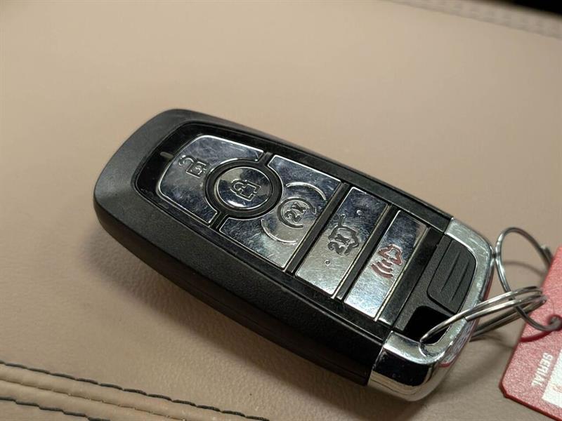 lincoln Corsair 2022 - 25