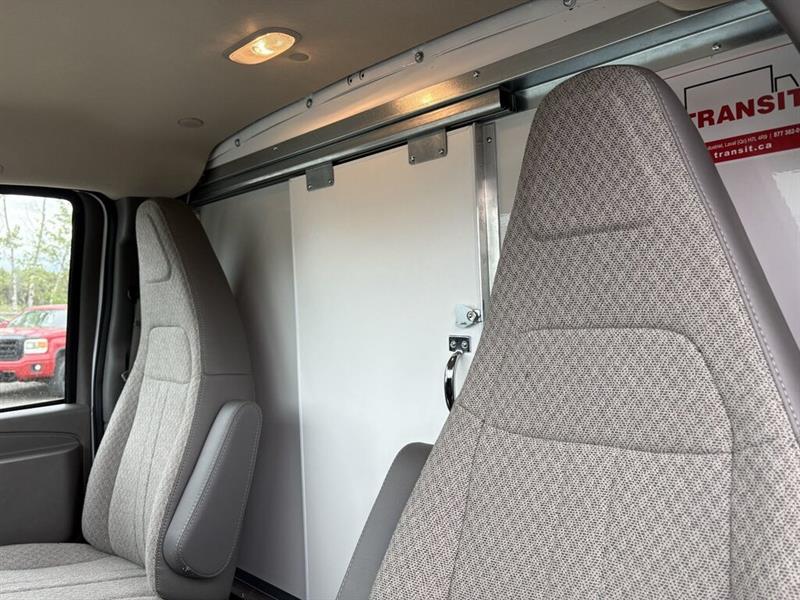 gmc Savana 2026 - 16
