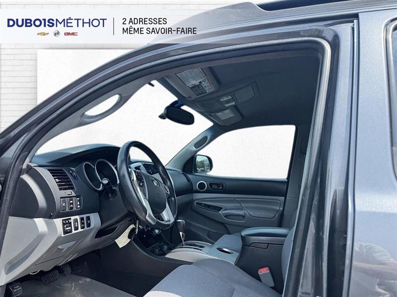 toyota Tacoma 2015 - 23