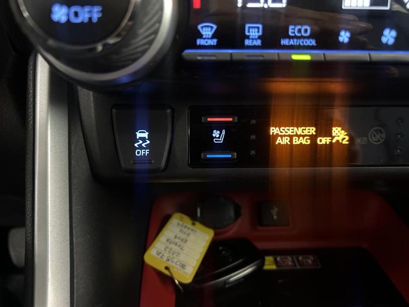 toyota RAV4 2022 - 13