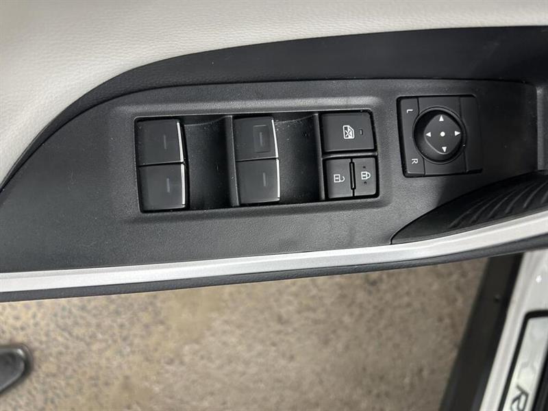 toyota RAV4 2025 - 12