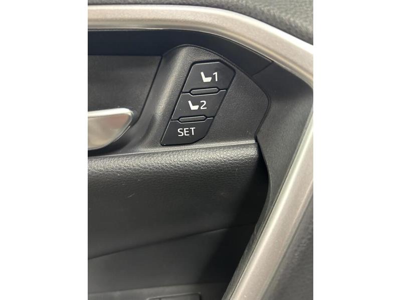 toyota RAV4 2021 - 11