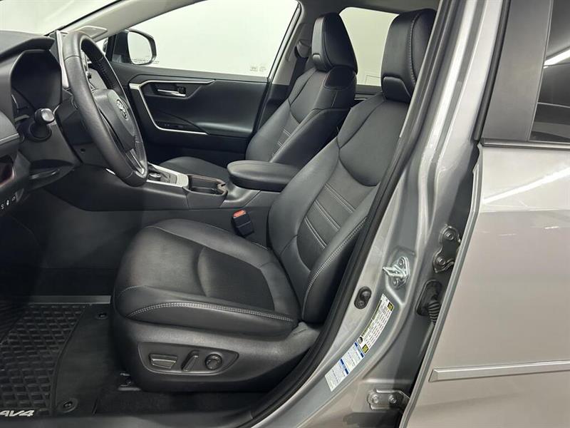 toyota RAV4 2021 - 12