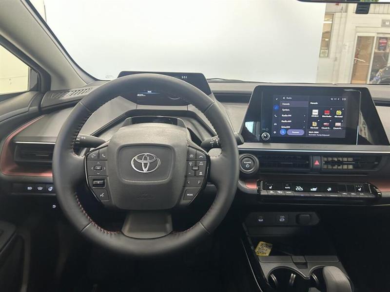 toyota Prius Plug-In Hybrid 2026 - 13