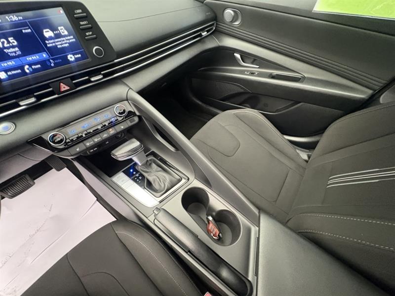 hyundai Elantra 2021 - 17