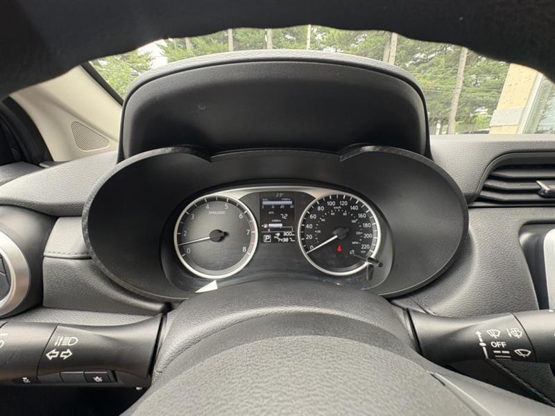 nissan Versa 2021 - 9