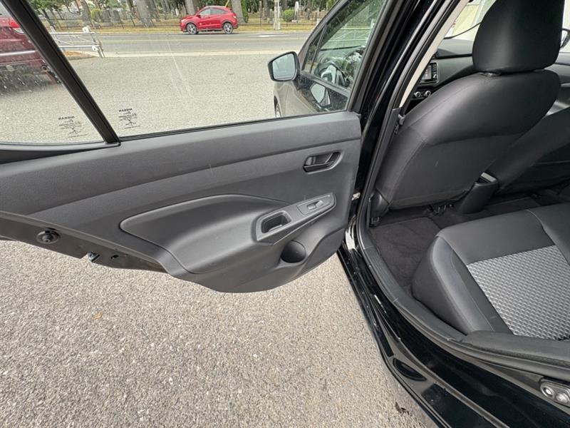 nissan Versa 2021 - 11