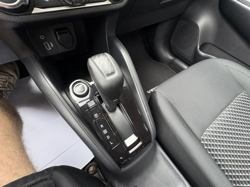 nissan Versa 2021 - 12