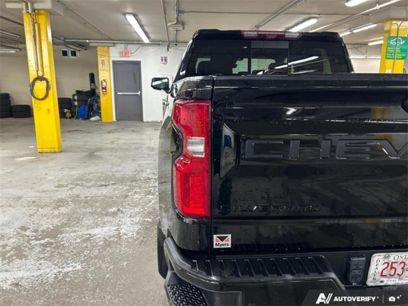 chevrolet Silverado 1500 2023 - 14