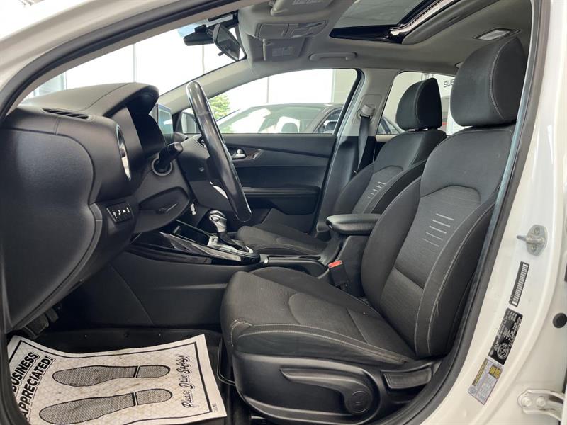 kia Forte 2019 - 11