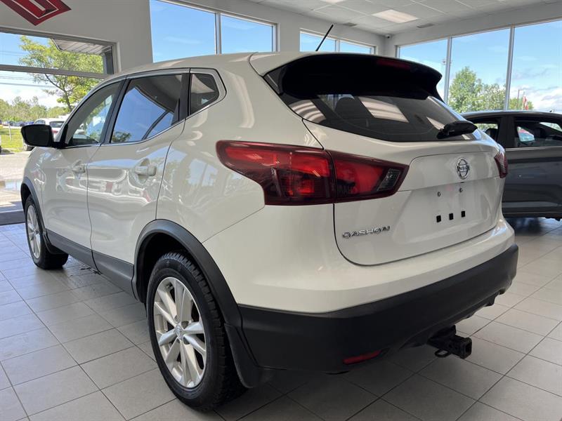 nissan Qashqai 2018 - 9