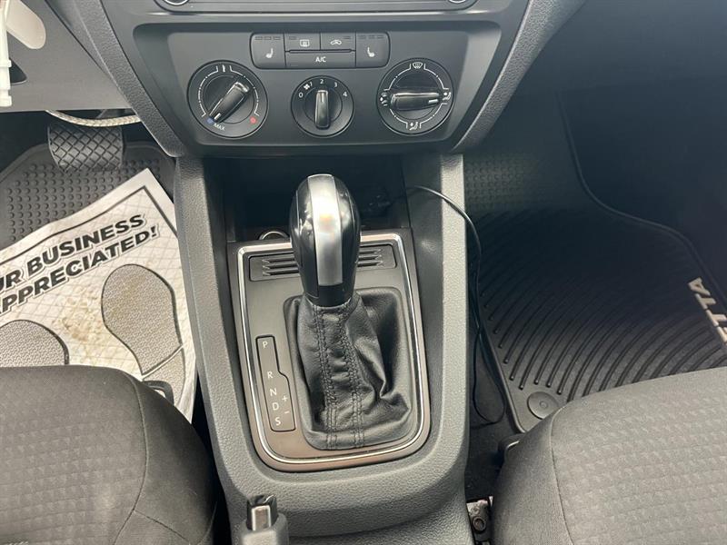 volkswagen Jetta 2017 - 18