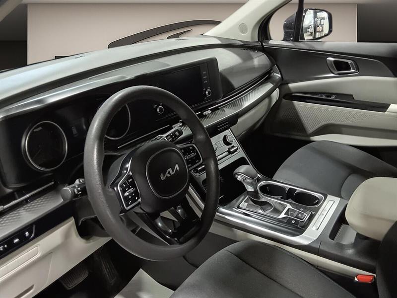 kia Carnival 2022 - 9