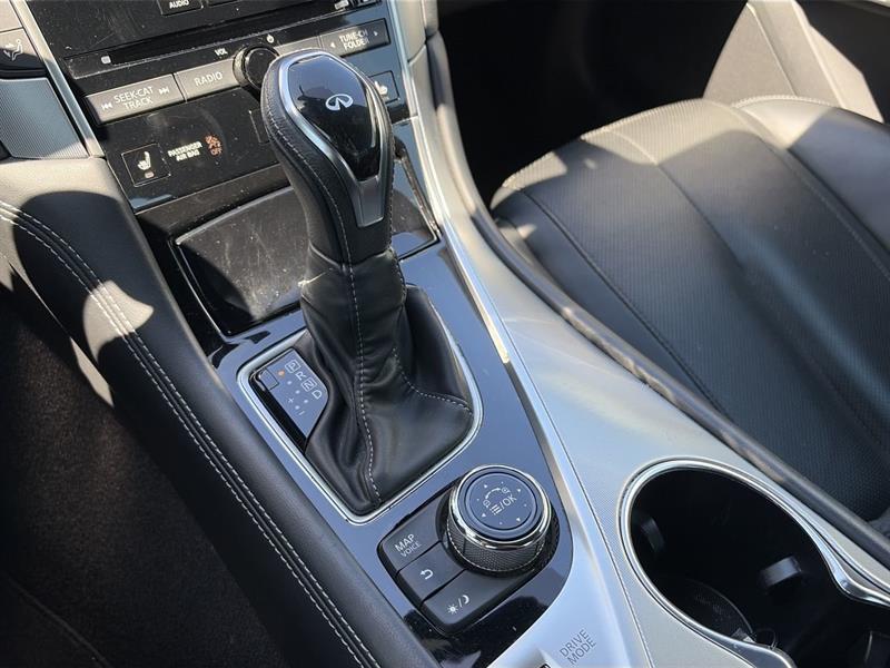 infiniti Q60 2017 - 28