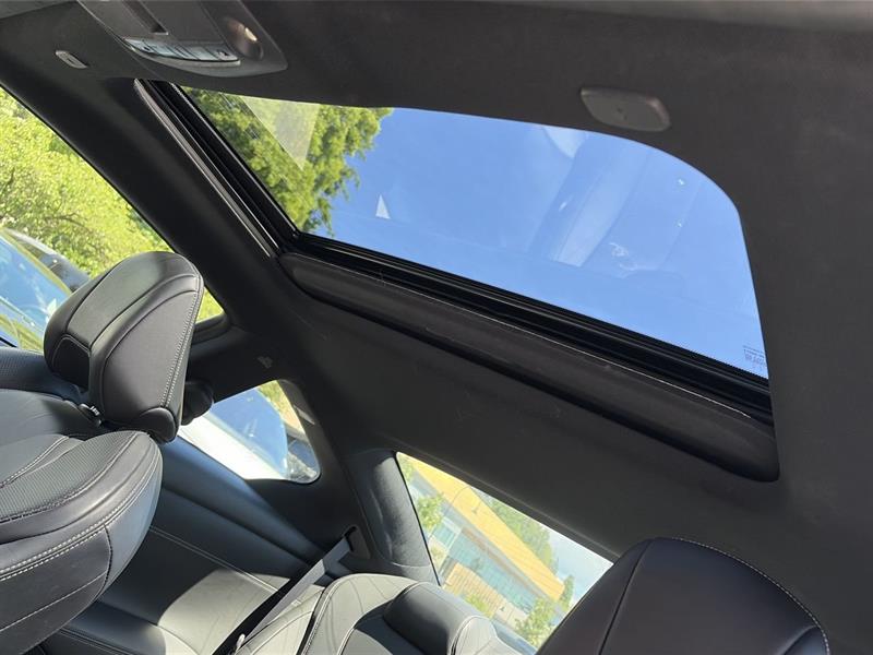 infiniti Q60 2017 - 30