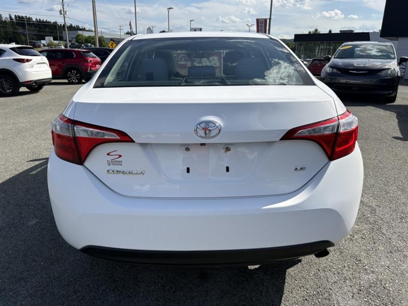 toyota Corolla 2015 - 9