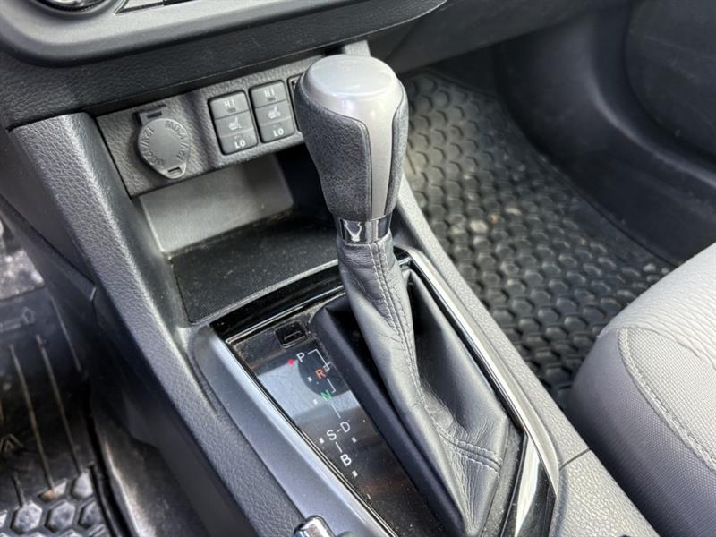 toyota Corolla 2015 - 23