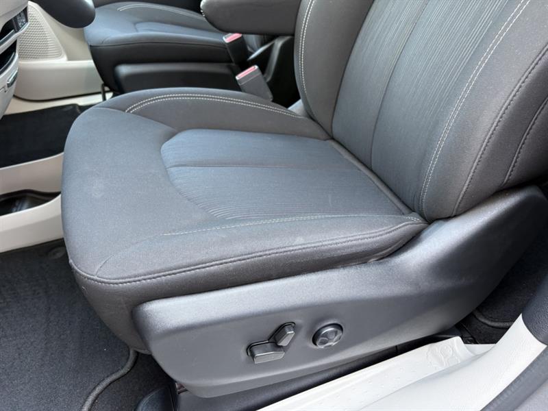 chrysler Grand Caravan 2022 - 13