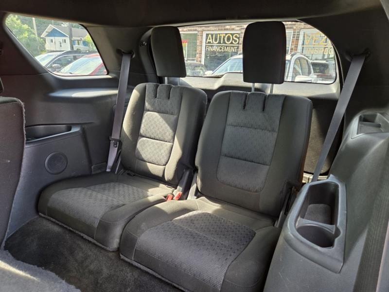 ford Explorer 2015 - 26