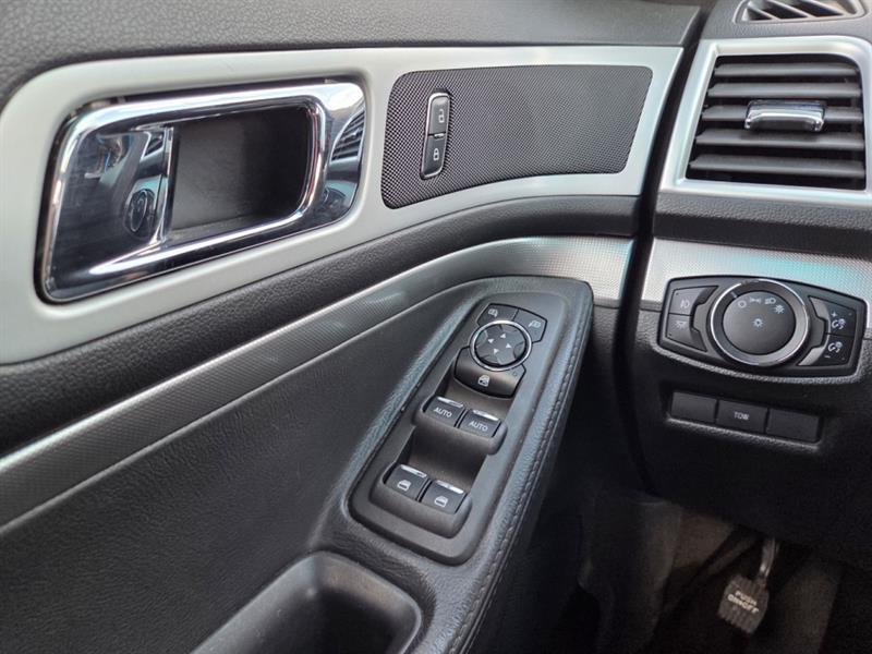ford Explorer 2015 - 27