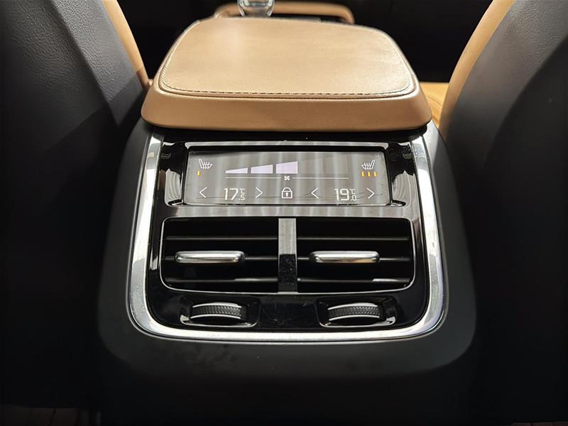 volvo XC90 2021 - 37